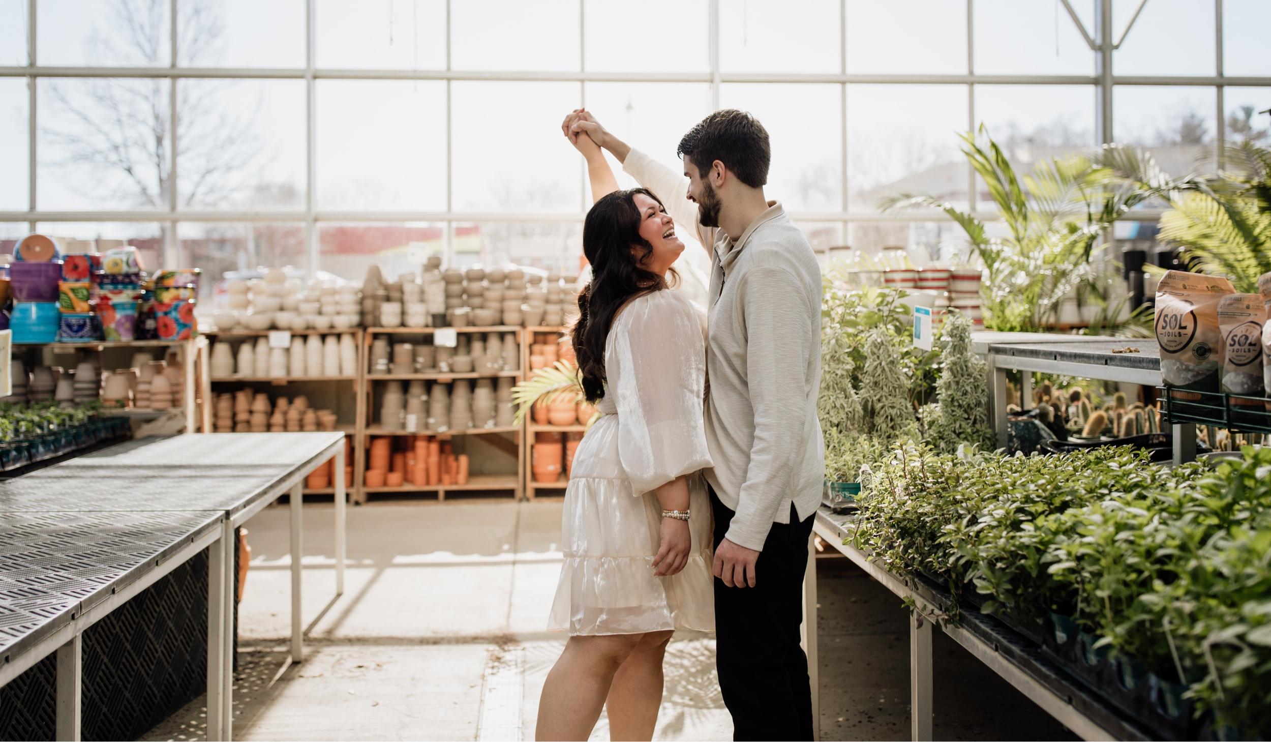 The Wedding Website of Roselyn Andrews and Nicolas Null