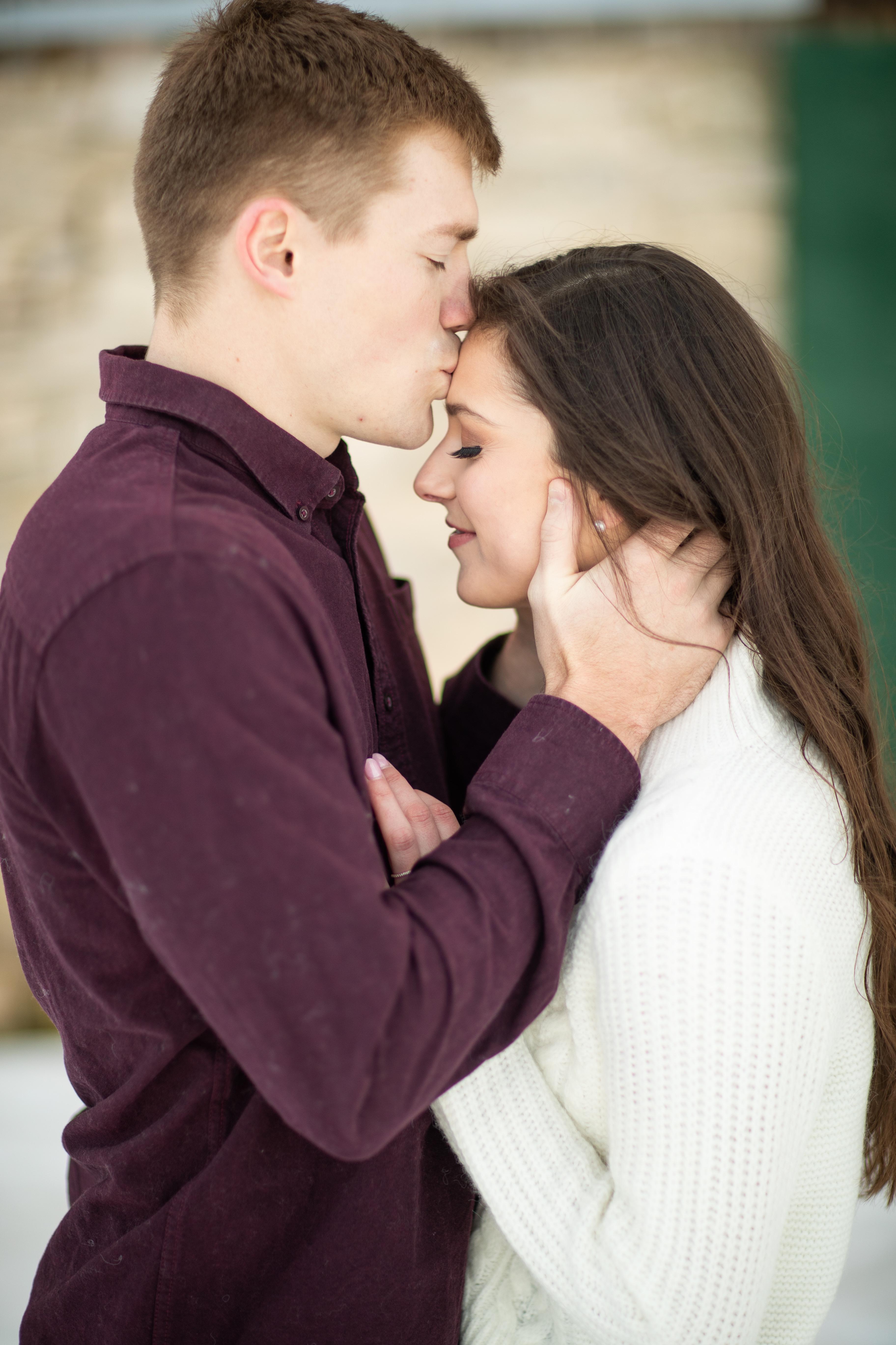 The Wedding Website of Teaka Griesbach and Nathan Pozolinski