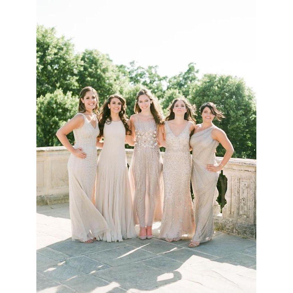 Women: Long or short dress muted earthy natural solid colors. Mujeres: Traje largo o corto tonos solidos claros naturales .