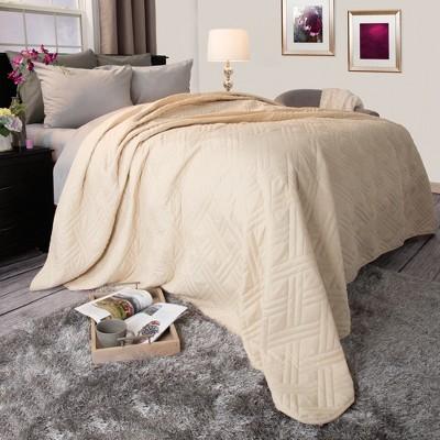 Solid Color Bed Quilt (King)Ivory - Yorkshire Home