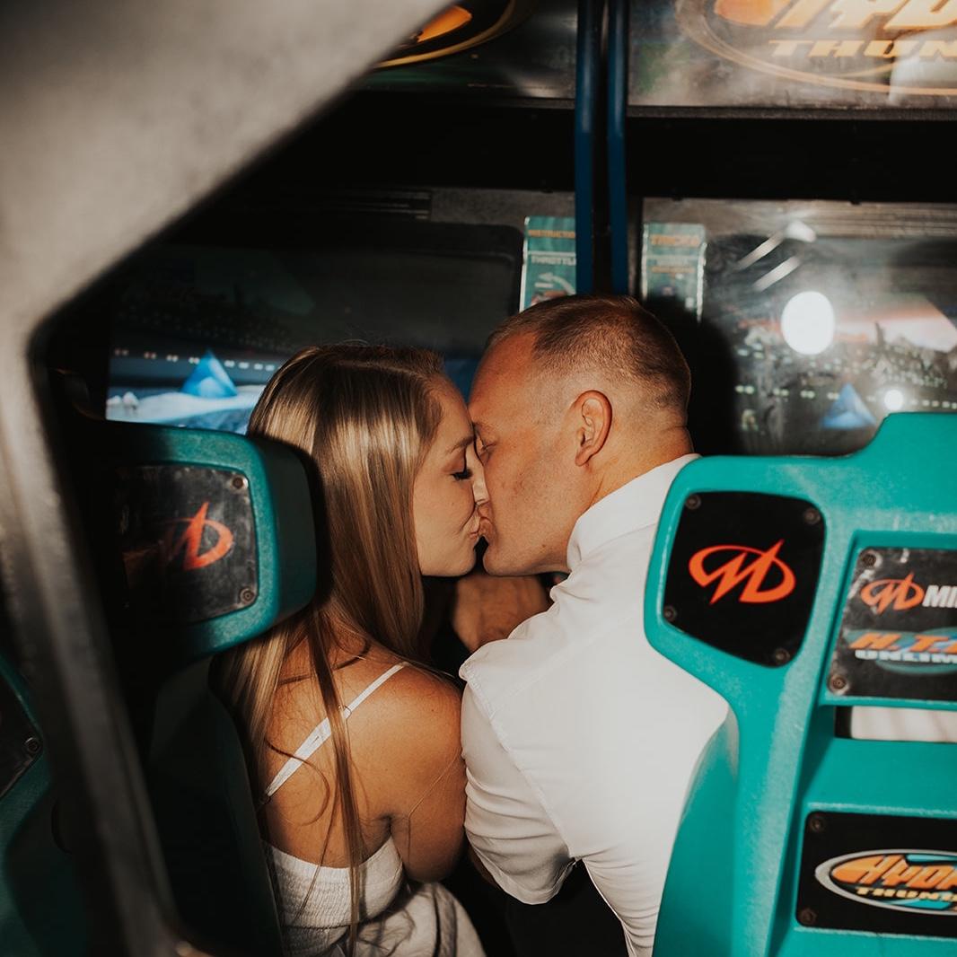 8.4.24

Engagement photos @ Crossroads, Kansas City, MO