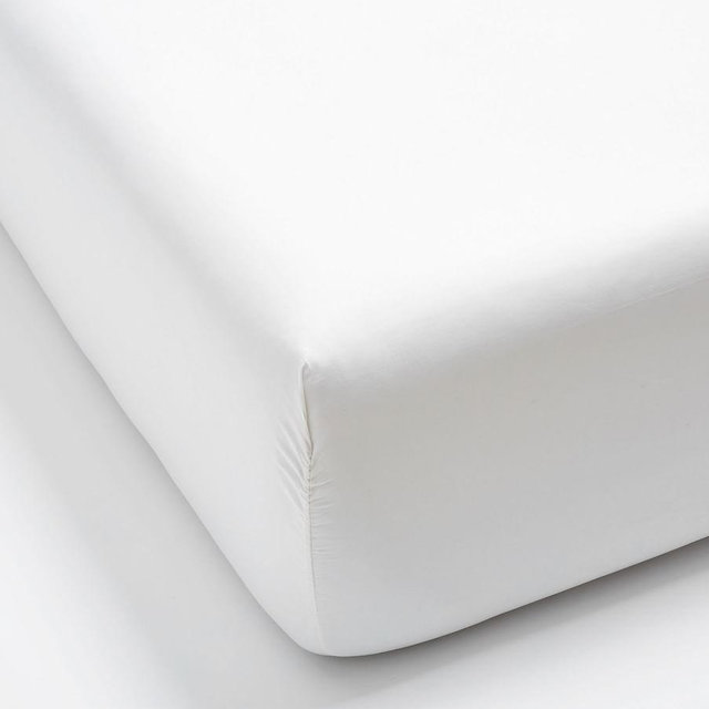 PB Classic 400-Thread-Count Organic Percale Fitted Sheet, Queen, White
