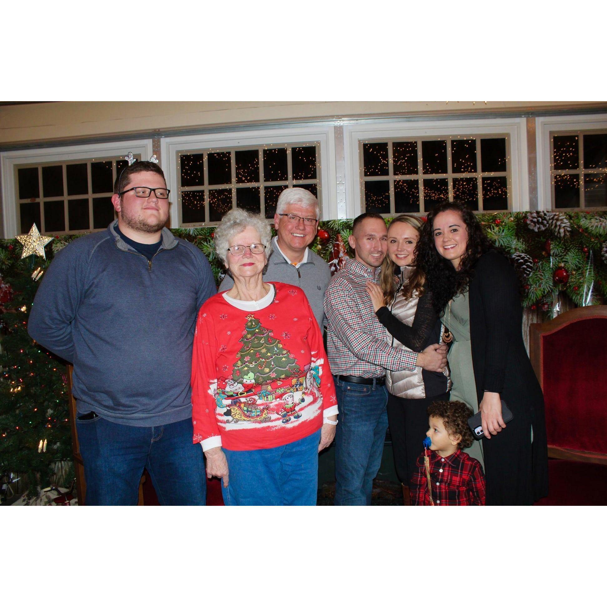 Peyton, Joe, Mommom Tracy, Allen & Brianna, Mary Jo, and Maurice