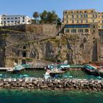 Leonelli's  Beach Club