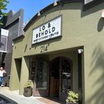 Lo & Behold Bar + Kitchen