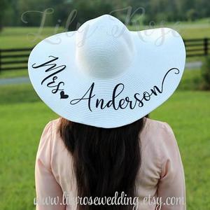Bride Gift, Mrs Beach Hat, Personalized Beach Hat, Just Married Hat, Floppy Hat, Monogram, Custom Mrs Hat, Honeymoon Hat Bridal Shower Gift