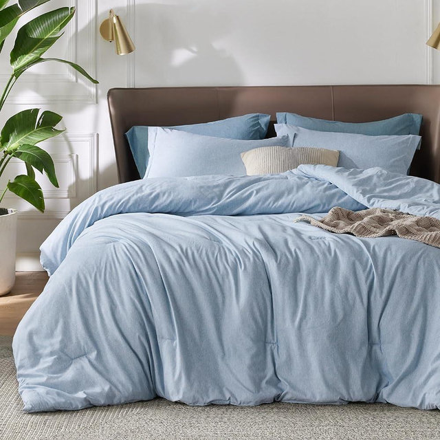 Bedsure Queen Comforter Set Kids - Light Blue Queen Size Comforter, Soft Bedding for All Seasons, Cationic Dyed Bedding Set, 3 Pieces, 1 Comforter (90"x90") and 2 Pillow Shams (20"x26"+2")