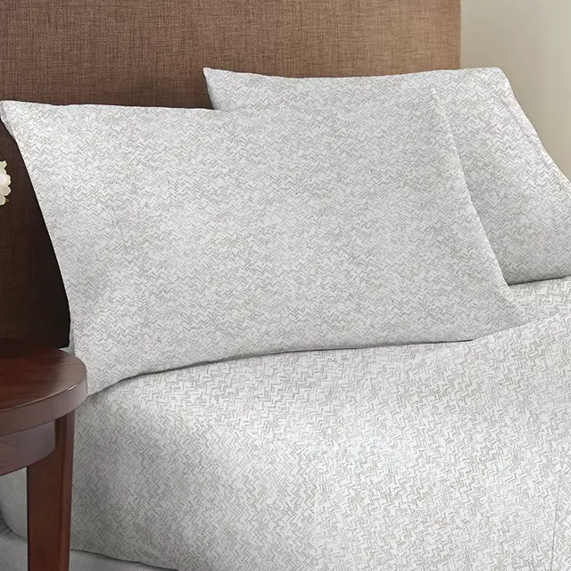 Studio 3B™ Printed 825-Thread-Count Queen Sheet Set in Gold