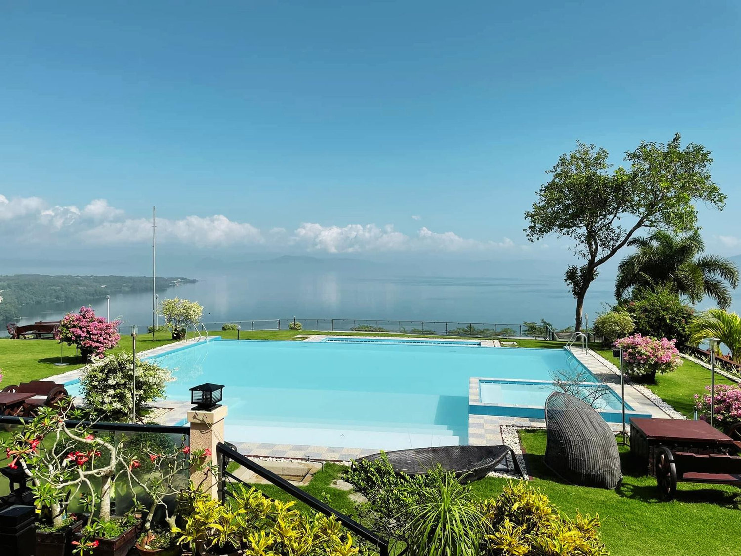 The Wedding Website of Taj Viray and Bonifacio Jr Chew