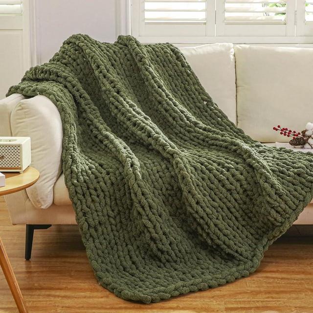 WESHIONGOO Chunky Knit Blanket Throw Knitted Throw Blankets for Couch Bed Fluffy Soft Blanket with Jumbo Chenille Yarn Thick 100% Handmade (Olive Green, 50"×60")