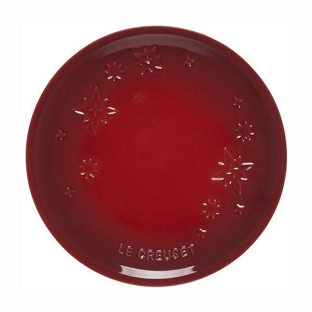 Round Star Relief Plate (Cerise)