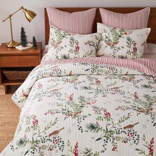 Winterberry Forest 3-Piece Reversible Quilt Set