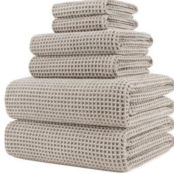 POLYTE 430 GSM Microfiber Oversize Quick Dry Lint Free Bath Towel, 60 x 30 in, 4 Pack (Waffle Weave)