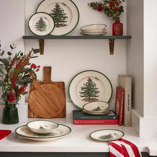 Christmas Tree 12-Piece Dinnerware Set, Service for 4