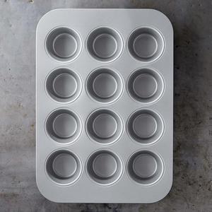 Williams Sonoma Open Kitchen Muffin Pan, 12-Well