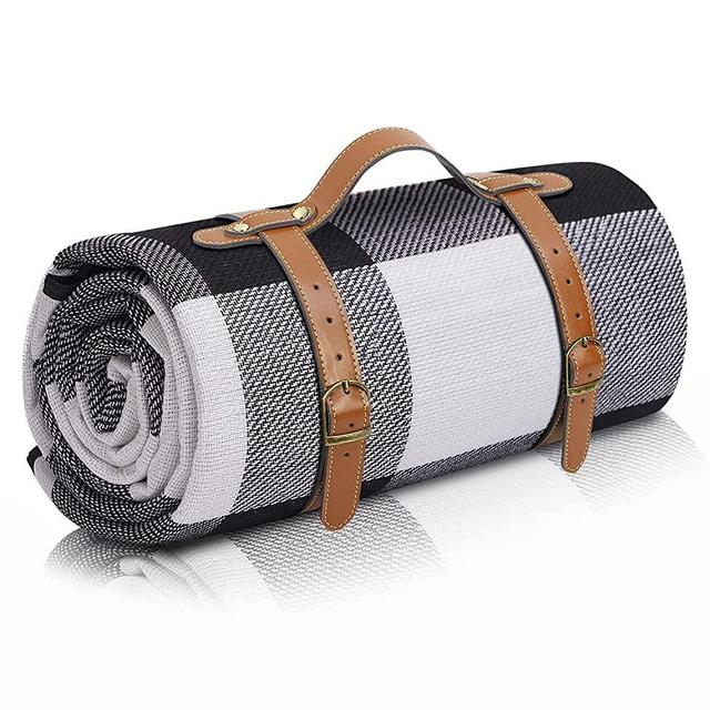 sapsisel 80”x 80” Picnic Blanket Extra Large, Waterproof and Foldable Beach Blanket, 3-Layer Outdoor Blanket for 6 to 8 Adults, for Camping, Park, Beach, Grass, Indoors