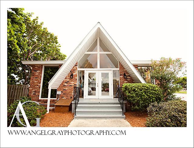 The Wedding Website of Vivian Barahona and Shannon Dealing