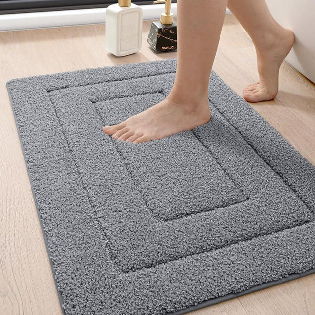 DEXI Bathroom Rug 32x20, Non Slip Washable Bath Mat for Shower Floor, Absorbent Soft Bathmat with Rubber Backing, Quick Dry Microfiber Carpet, Grey