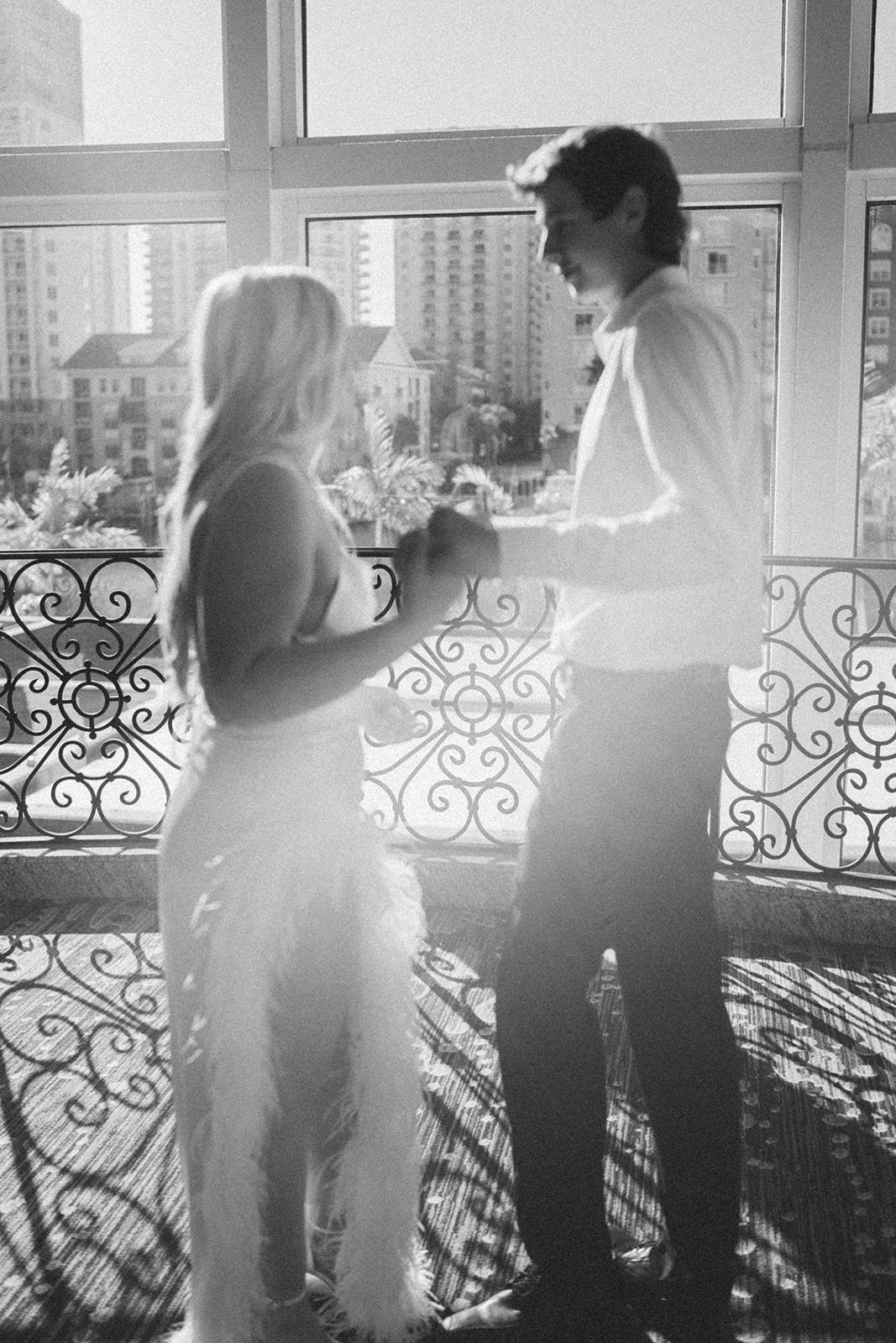 The Wedding Website of Linde Marie Bolle and Jacob Hunter Trieloff