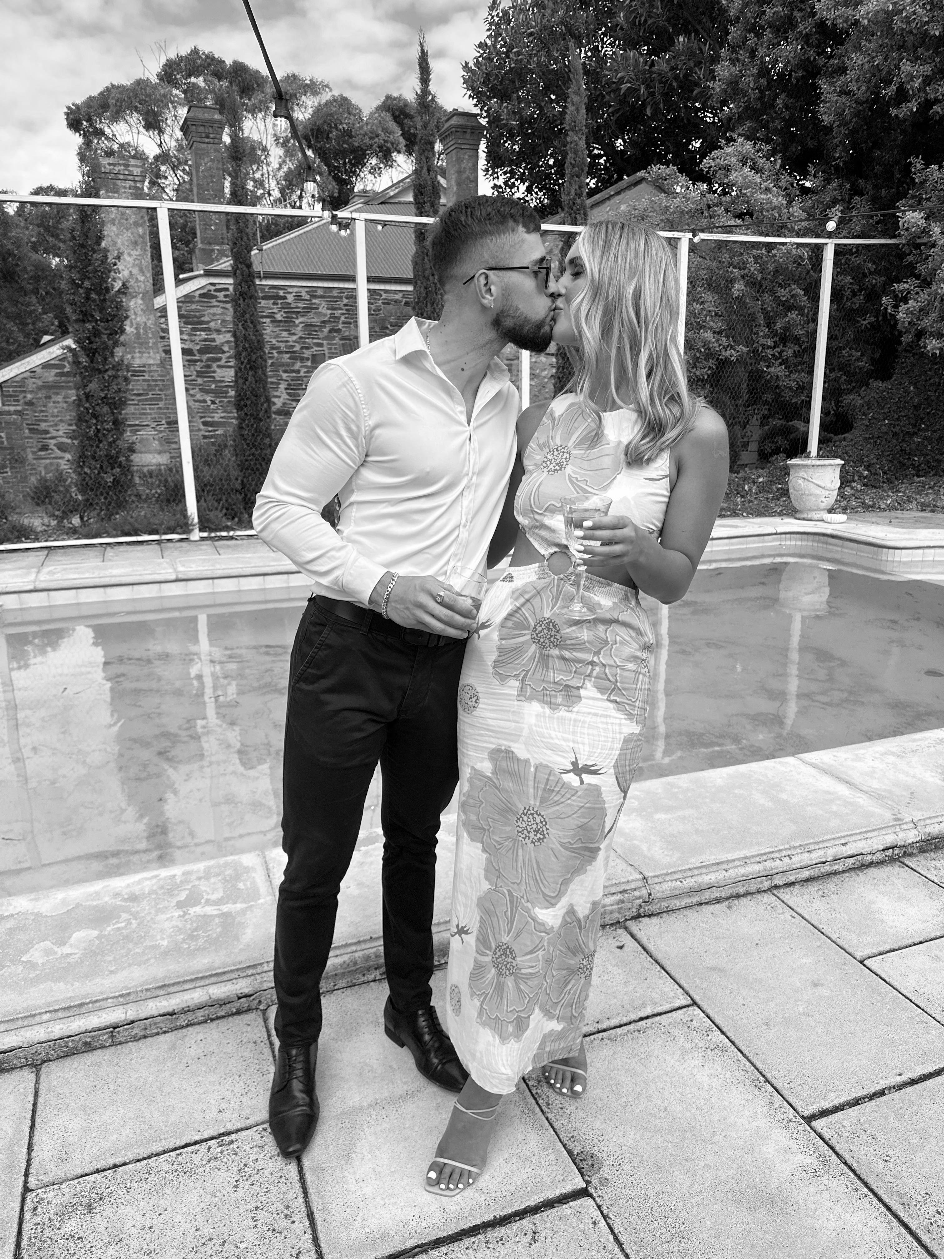 The Wedding Website of Kate Mullen and Denis Kalivaci