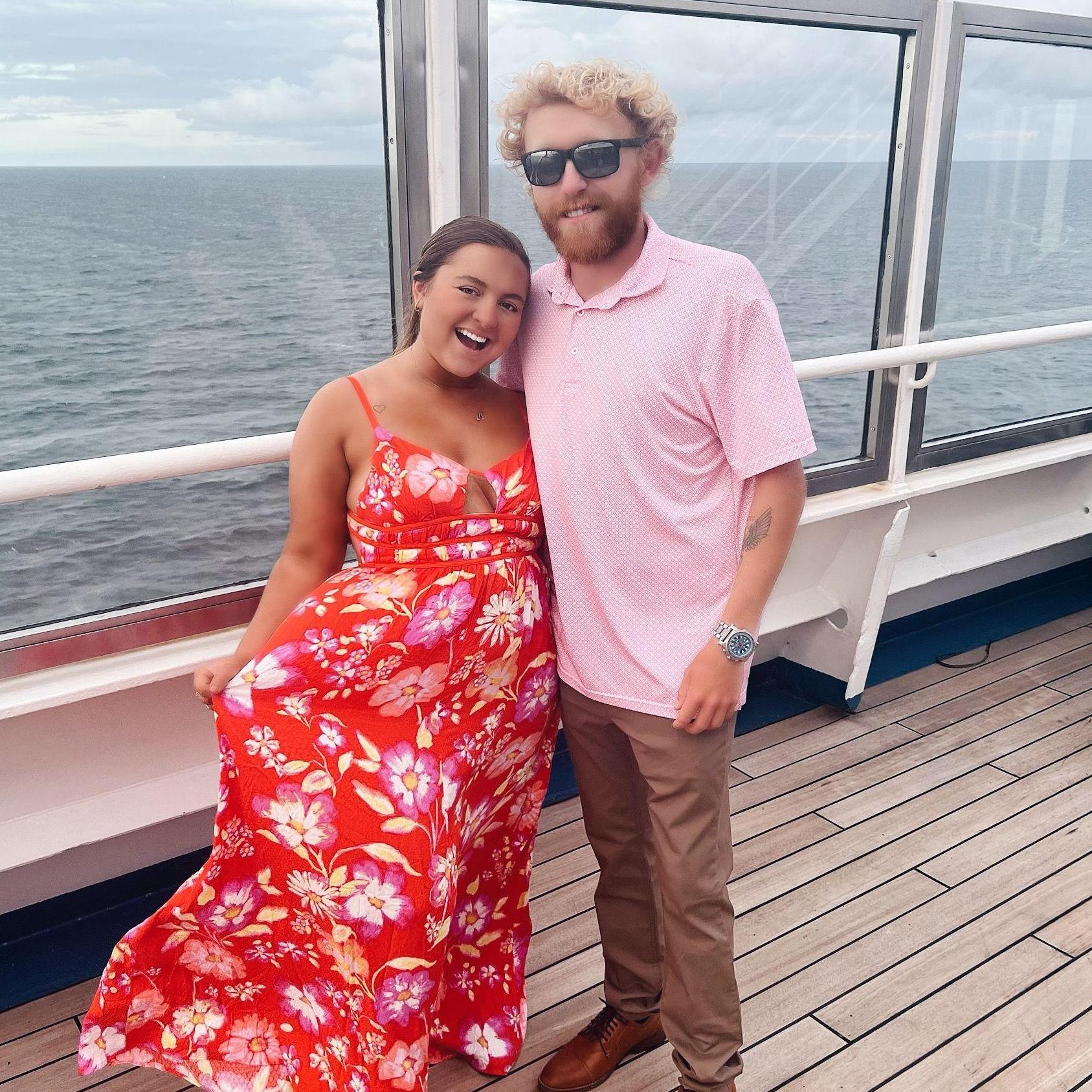 Kayla & Noah go on a Carnival cruise!