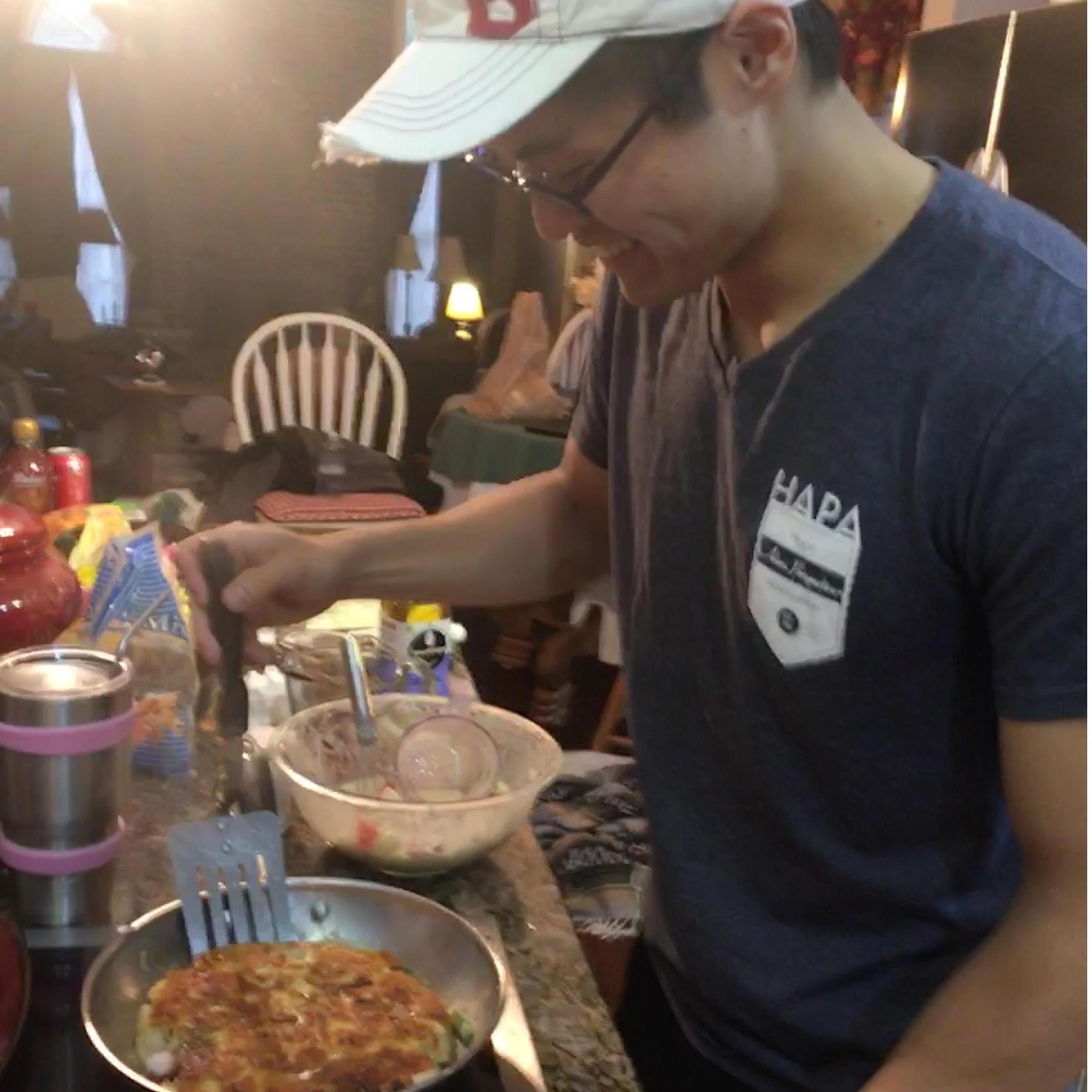 Yong is cooking for Lynn's family. He did his best to make Korean pancakes. Yong thought it was poorly made ... (3/20/2018, Lynn's house, TN)