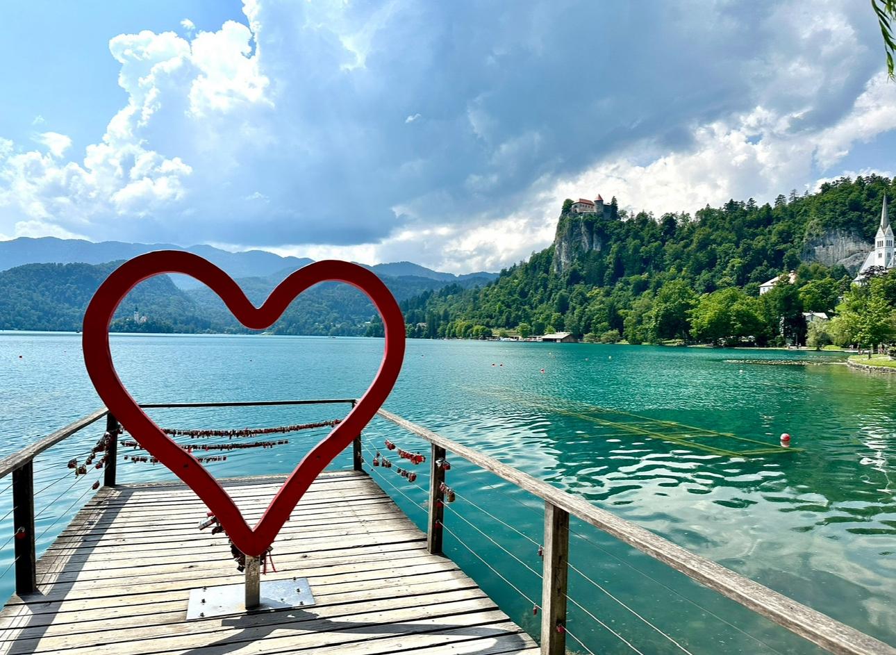 The Wedding Website of Michael Belanger and Lindsey Lovitt