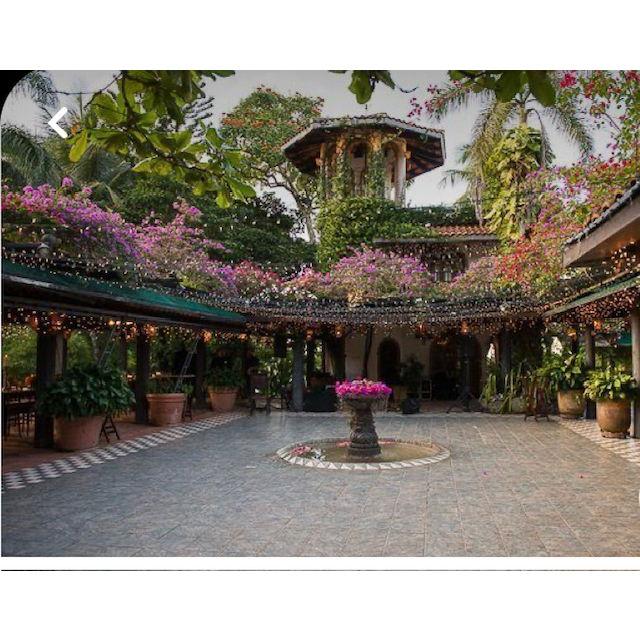 Hacienda Siesta Alegre Courtyard