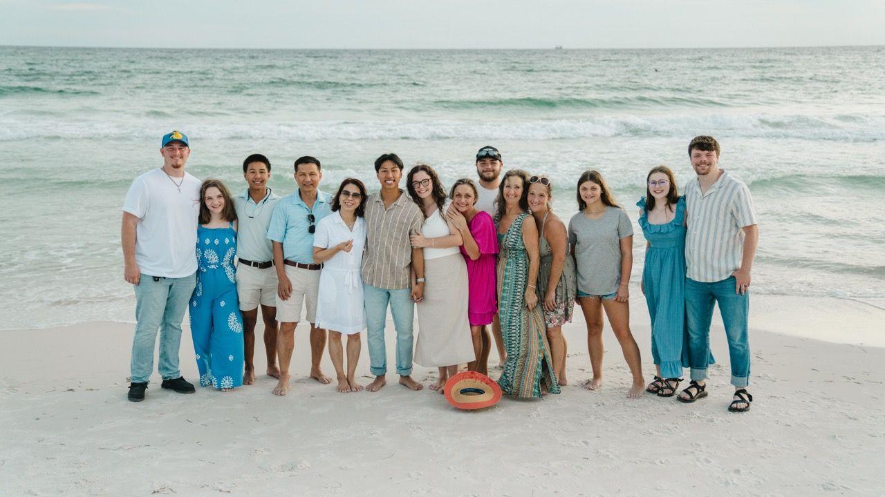 The Wedding Website of Lahanna Juckett and Derek Dinh