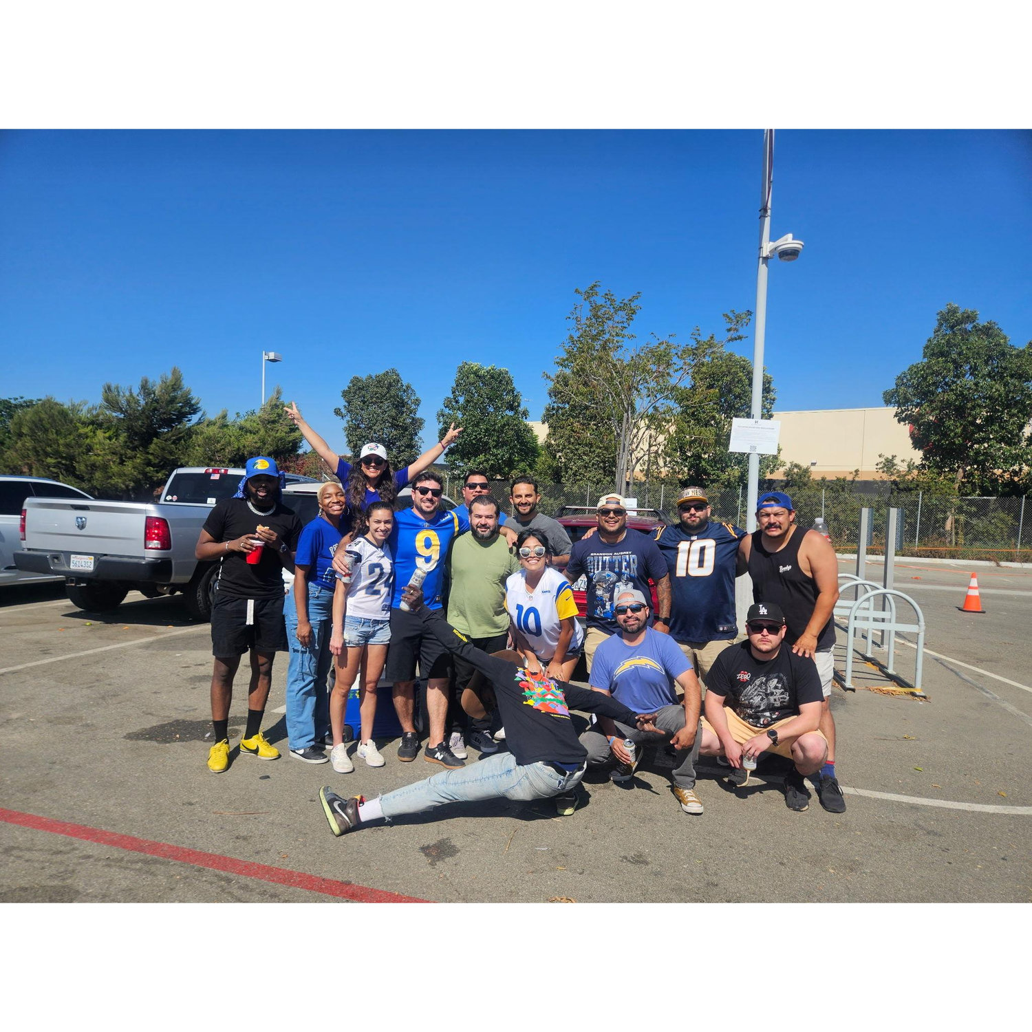 Chargers vs Rams 2025. Tailgating with friends.