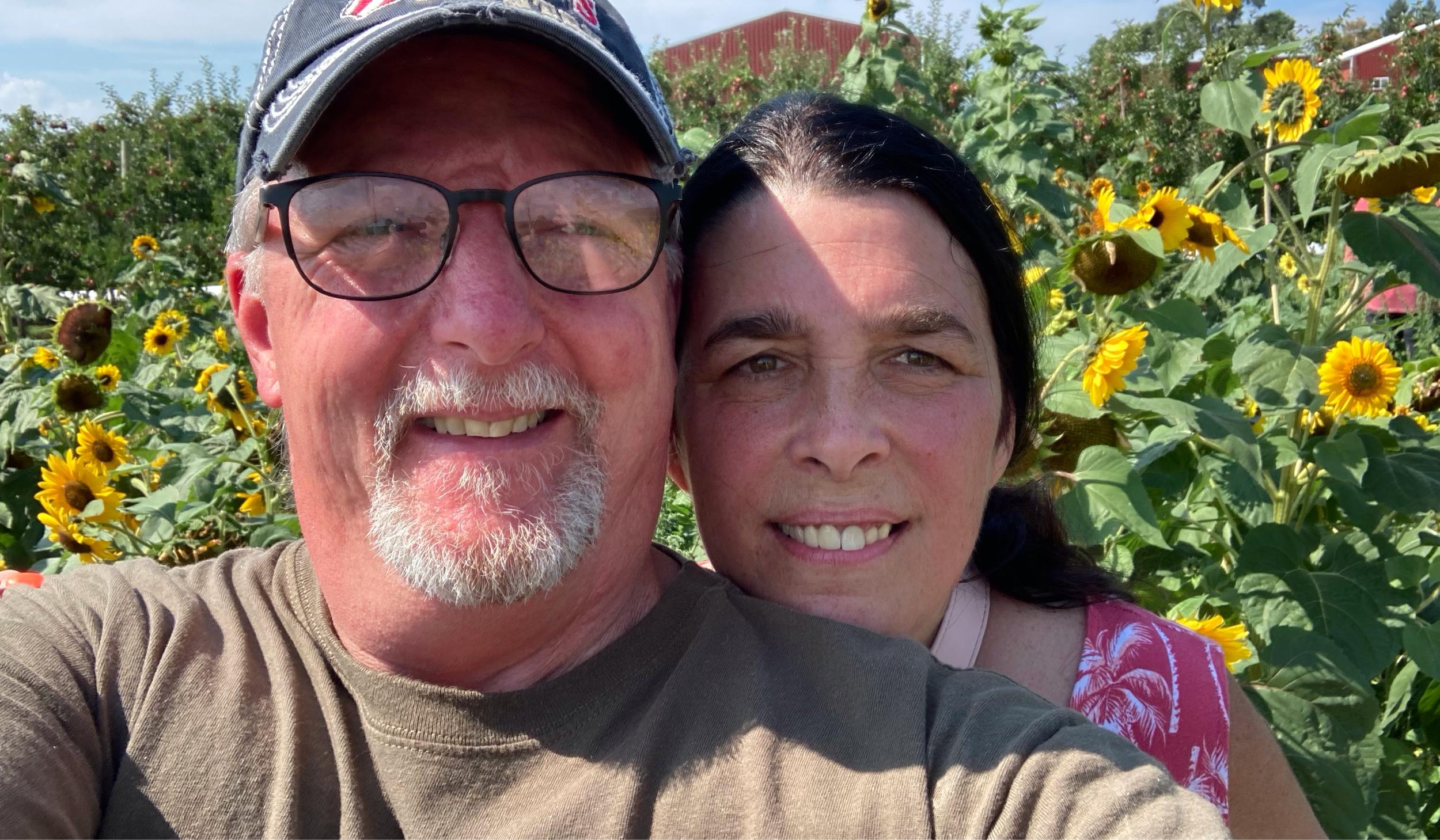 The Wedding Website of Dana Cunningham and Linda Robinson