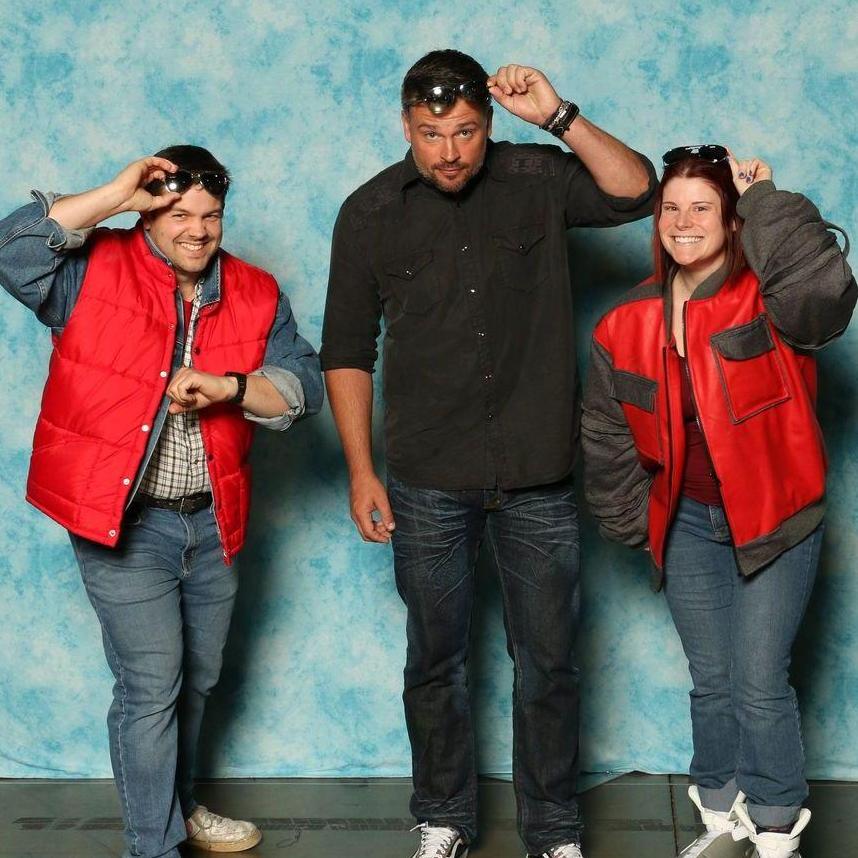 We met one of Matt's favorites - Tom Welling the star of Smallville (Clark Kent) at Awesome Con in DC in April of 2018 and he graciously joined us in our favorite "Back to the Future" pose!
