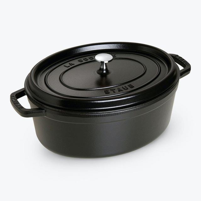 Oval 7 qt Cocotte Matte Black