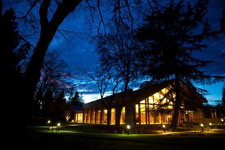 The Wedding Website of Lisa Hamaker and Brian Matthews