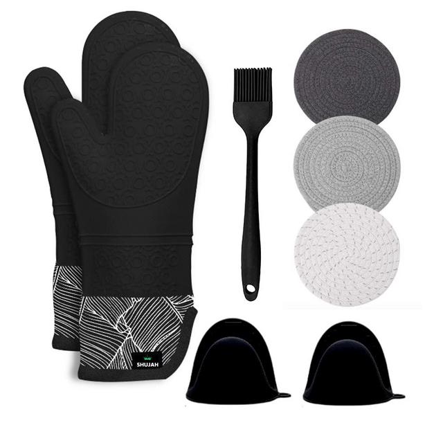SHUJAH Set of XL Heat Resistant (500°F) and Washable Silicone Cotton Oven Mitts with 2 Mini Mitts 3 Pot Holders 1 silicone brush For Oven Dishes Cooking (8 Pcs) (Black)