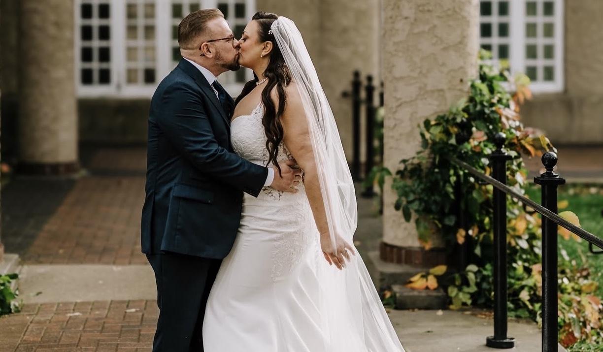 The Wedding Website of Emma Cloney and Dale Brown