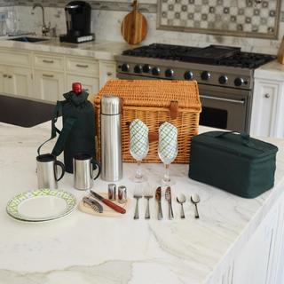2-Person English Style Willow Picnic Hamper with Coffee Set