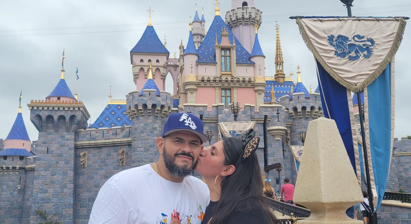 The Wedding Website of Elizabeth Ruiz and Armando Nuñez