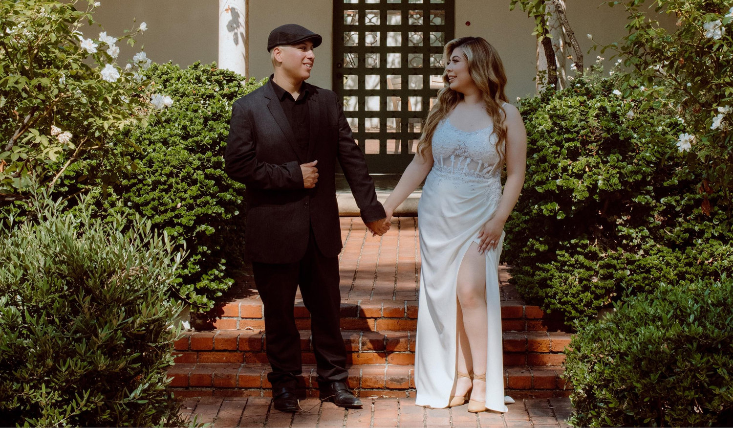 The Wedding Website of Maira Chavez and Alfonso Sánchez