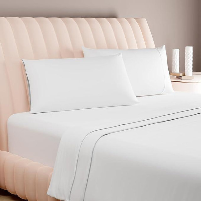 Carressa Linen 100% Egyptian Cotton Sheets - 600 Thread Count 4 PC California King Size Sheet Set, Soft, Cooling, High Thread Count, Extra Long Staple Luxury Bedding, Cal King Sheets - Crisp White