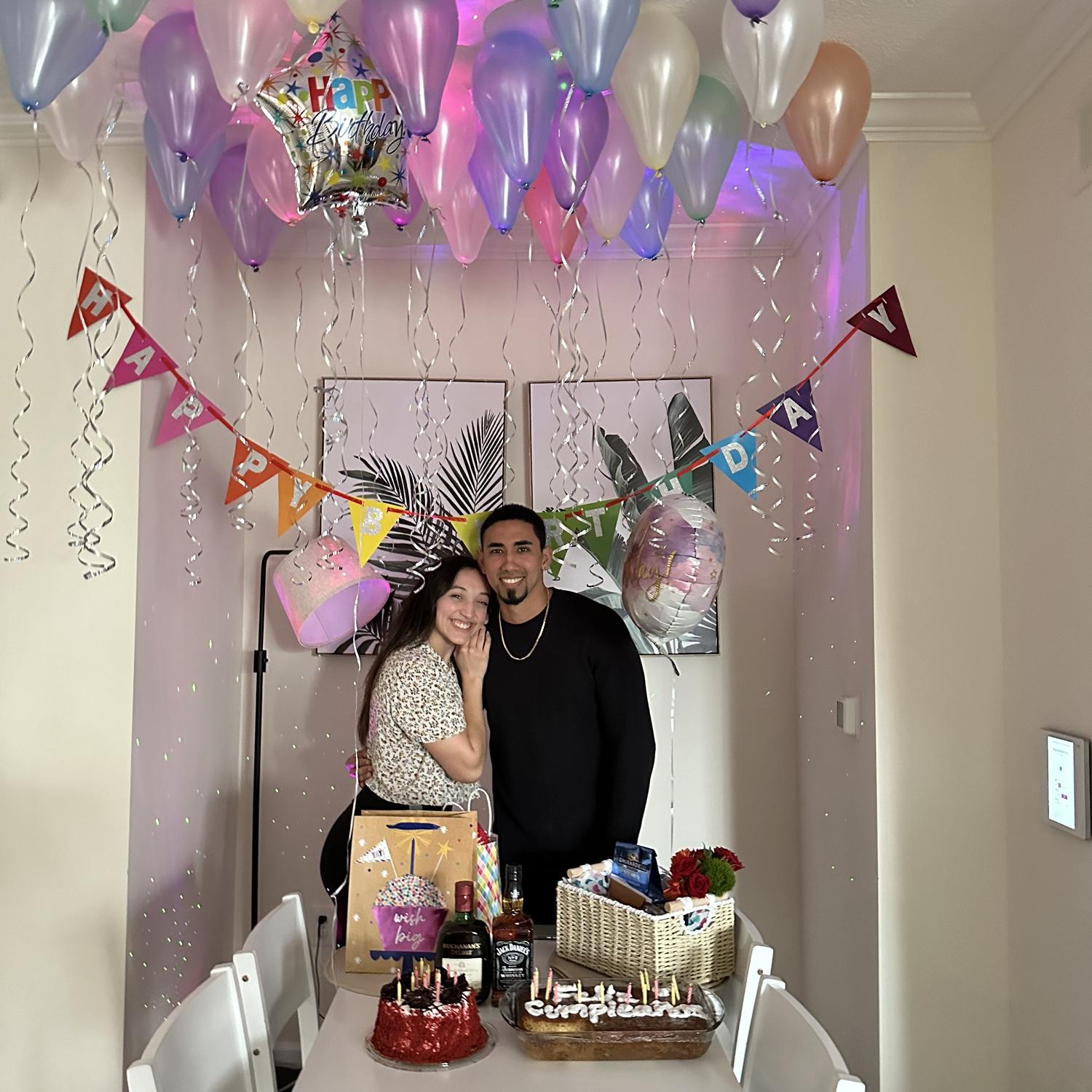 El primer cumpleaños de Edinson juntos