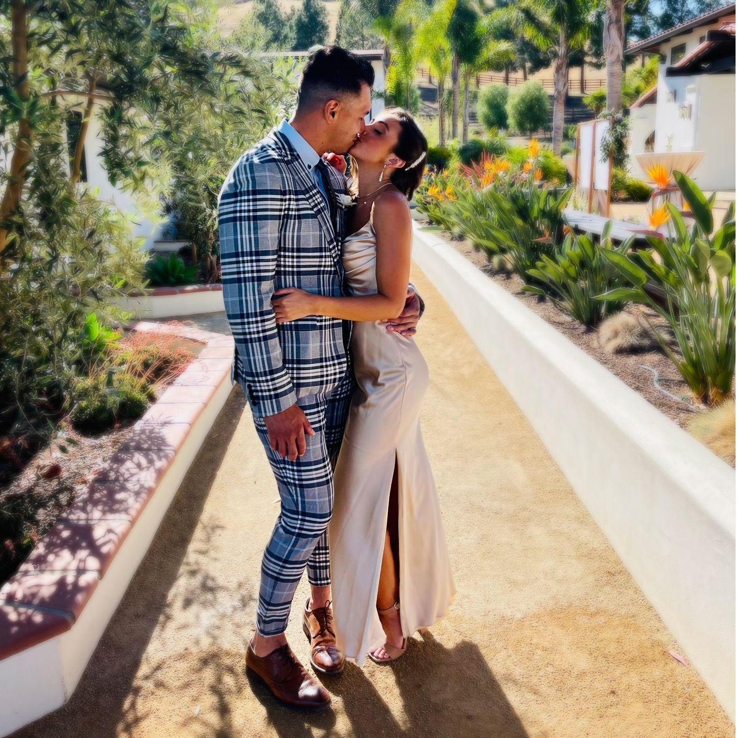 Aleigh and Blake's Wedding in SLO - Jun. 2022