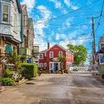Bearskin Neck