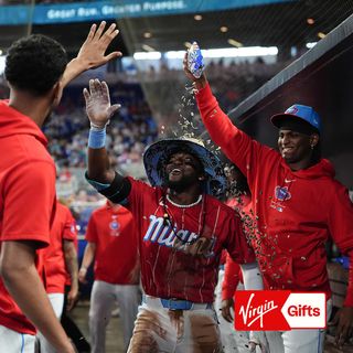 Miami Marlins Home Run Porch Tickets & Refreshments for 2
