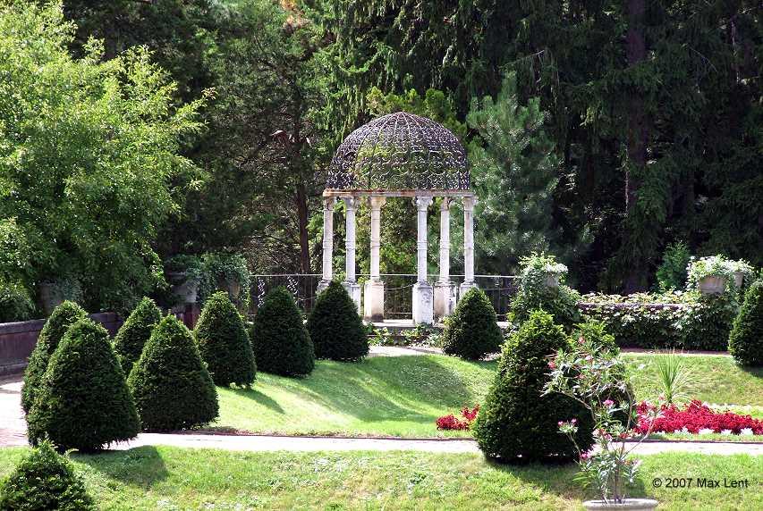 The Wedding Website of Brittany Moran and Ray Ali