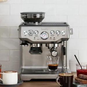 Breville - the Barista Express Espresso Machine with 15 bars of pressure, Milk Frother and integrated grinder - Stainless Steel