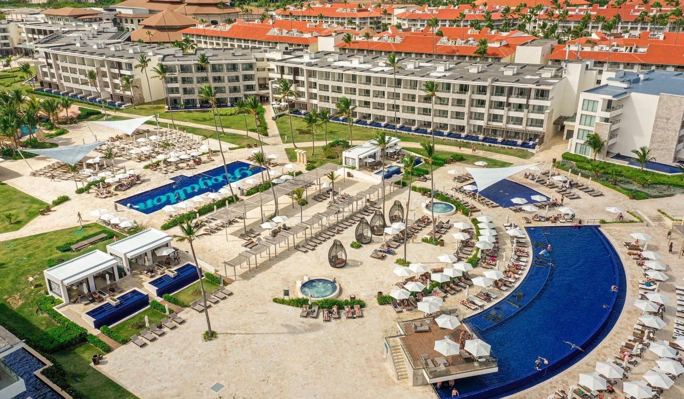 The Wedding Website of Zarika Hunter and Georvon Hunter