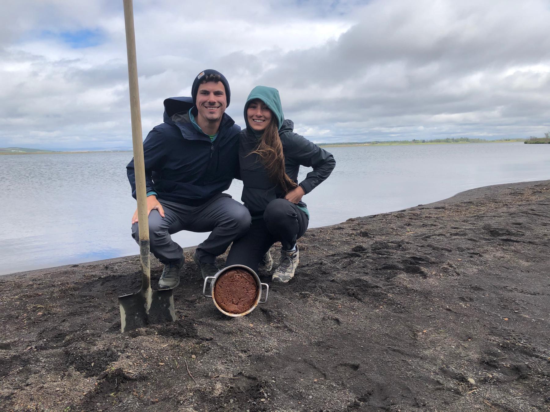 Geothermal energy in the sands of Icelandic beaches baked this bread!