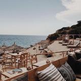 BEACH CLUBS: DAY BED RESERVATION REQUIRED