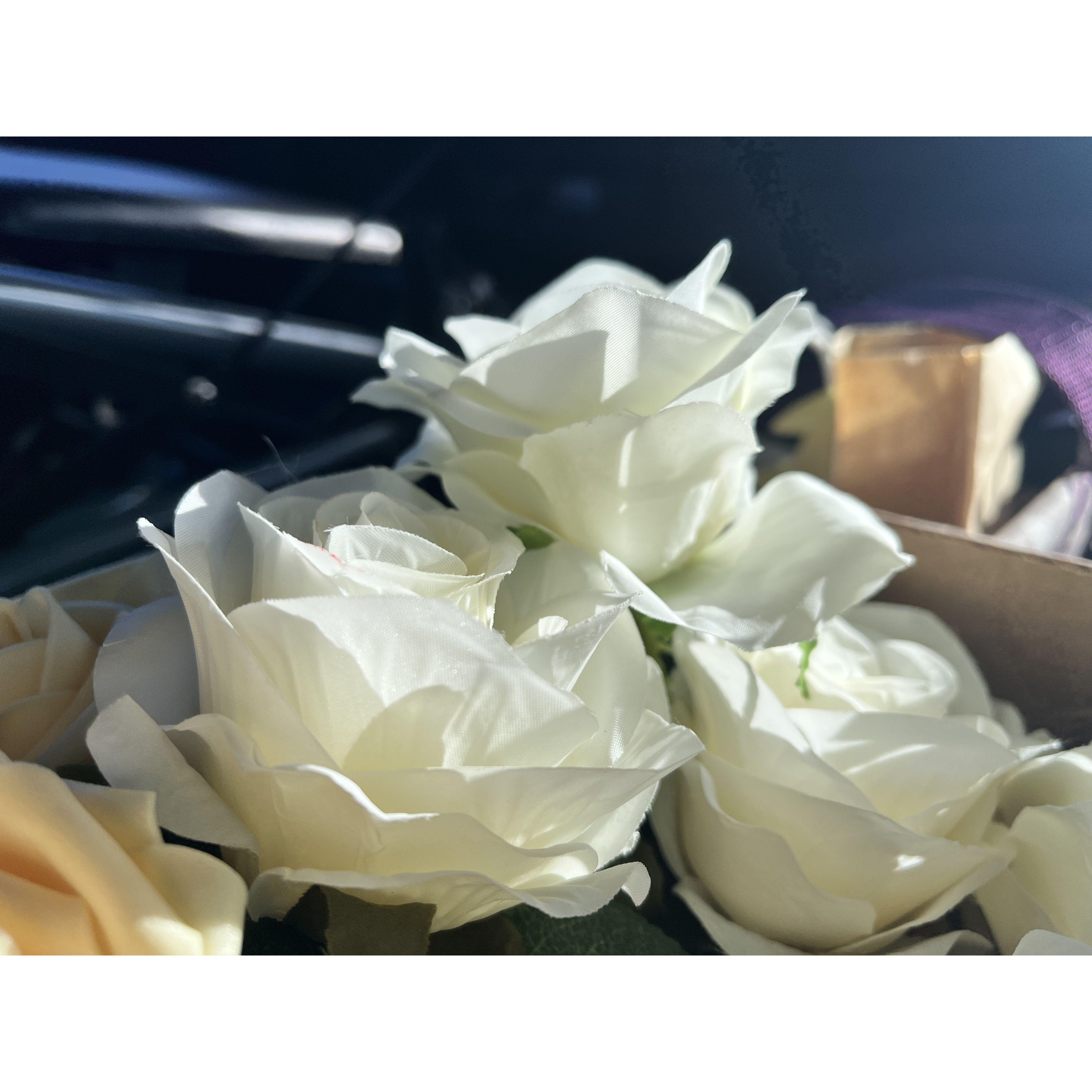 Elegant and classic decorations for the bridal shower in NY  - Sept 16, 2023